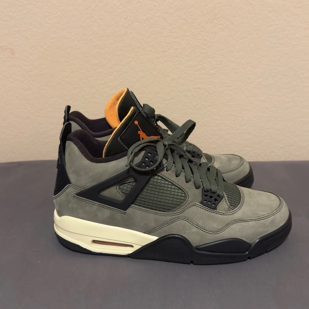 Jordan 4 Retro Undefeated Olive Men’s Size 12